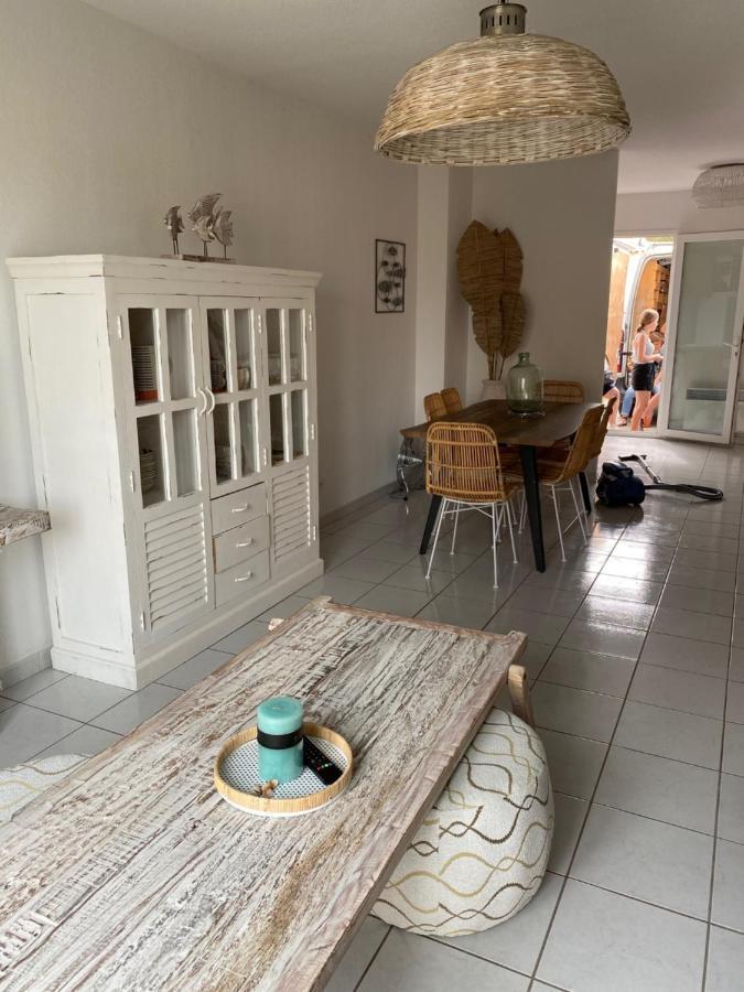 Hébergement de vacances Maison St Pierre La *